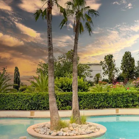 Apartman Le Palma : Elegance Piscine Clim Terrasse